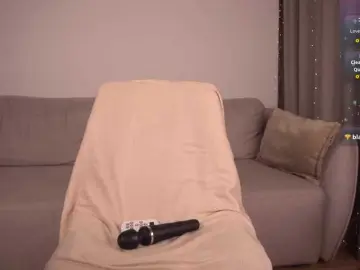 Adria-lux  live sex cam