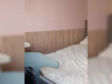 Kittywithbig  live sex cam