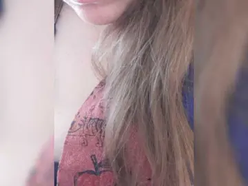 Kittywithbig  live sex cam