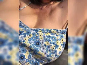 Miss-s  live sex cam