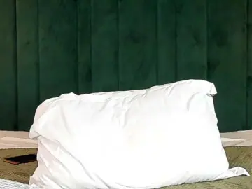 EvieBloomX  live sex cam
