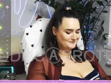 WickedButShy  live sex cam