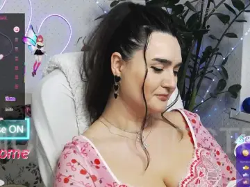 WickedButShy  live sex cam