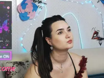 WickedButShy  live sex cam