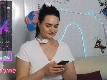 WickedButShy  live sex cam