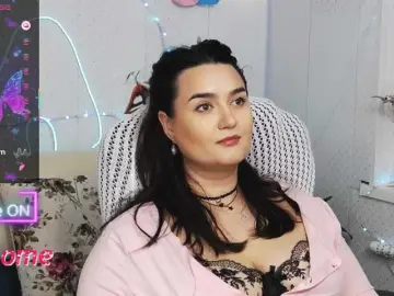 WickedButShy  live sex cam