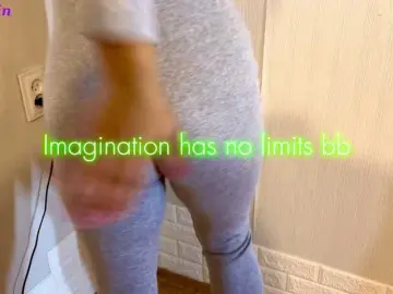 WickedButShy  live sex cam