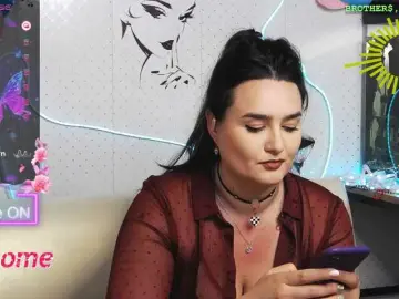 WickedButShy  live sex cam