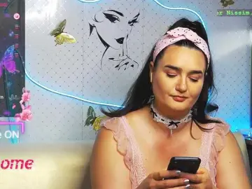 WickedButShy  live sex cam