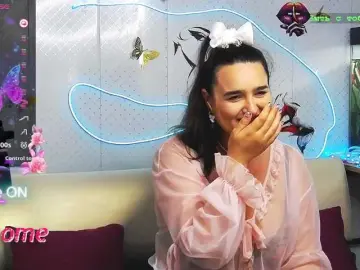 WickedButShy  live sex cam
