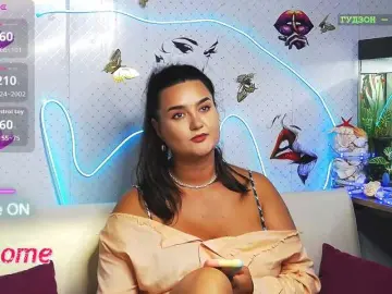 WickedButShy  live sex cam