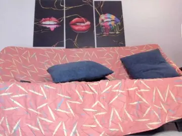 Yiovanna  live sex cam