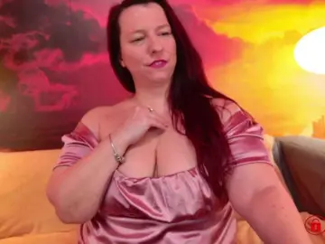 Boobyiana  live sex cam