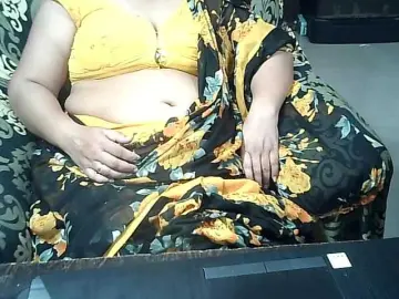 Indianbhabhimilf40  live sex cam