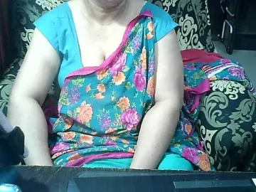 Indianbhabhimilf40  live sex cam