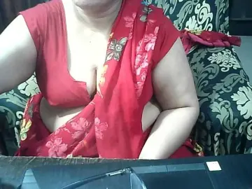 Indianbhabhimilf40  live sex cam