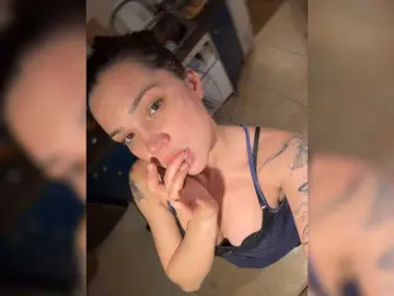LissaTatt  live sex cam