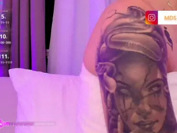 MaddisonWelch  live sex cam