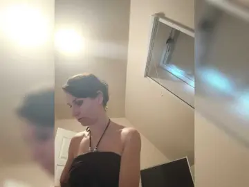 SEXYQUEEN55  live sex cam