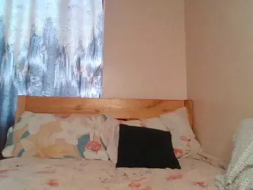 WildFlowerRose  live sex cam