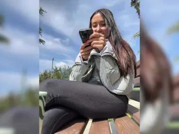 Linahelen  live sex cam