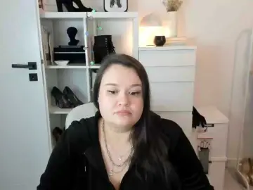 HollyDanceSoul  live sex cam