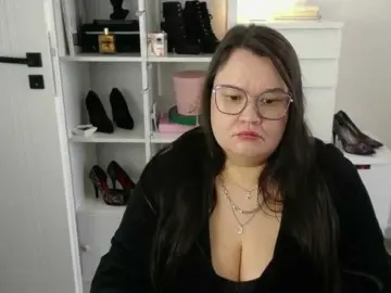 HollyDanceSoul  live sex cam