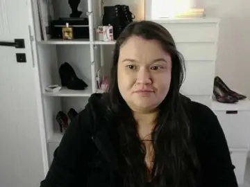 HollyDanceSoul  live sex cam