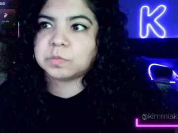 Kimmiakiss22  live sex cam