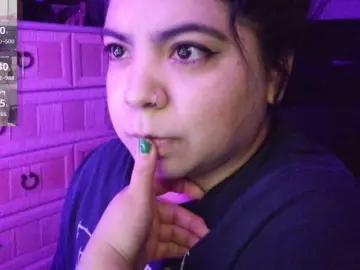 Kimmiakiss22  live sex cam