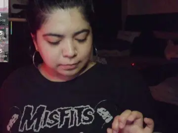 Kimmiakiss22  live sex cam