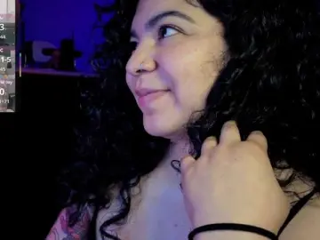 Kimmiakiss22  live sex cam