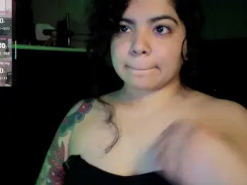 Kimmiakiss22  live sex cam