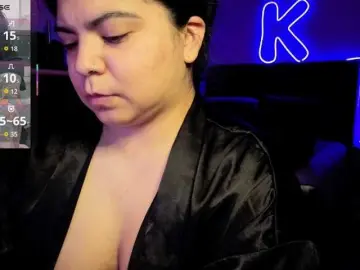 Kimmiakiss22  live sex cam