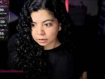 Kimmiakiss22  live sex cam