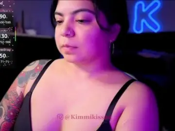 Kimmiakiss22  live sex cam