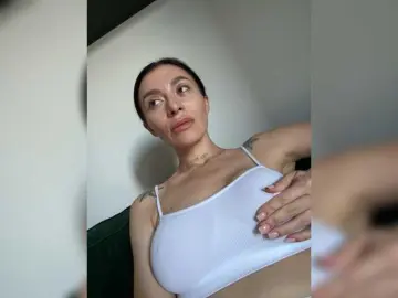 LunaDesire  live sex cam