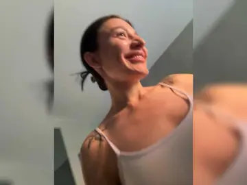 LunaDesire  live sex cam