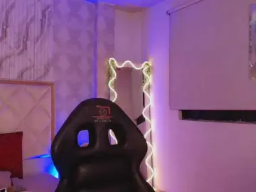 Naomy-tay1  live sex cam