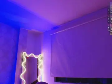 Naomy-tay1  live sex cam