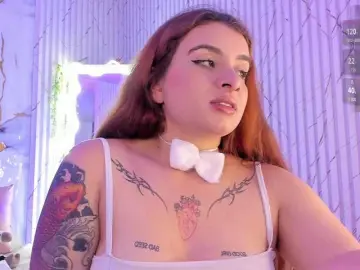 Naomy-tay1  live sex cam