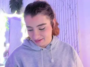 Naomy-tay1  live sex cam