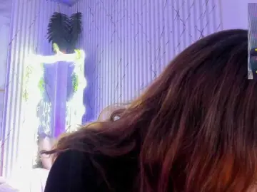 Naomy-tay1  live sex cam