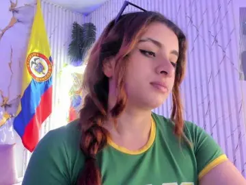 Naomy-tay1  live sex cam