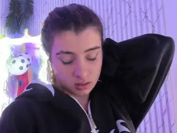 Naomy-tay1  live sex cam