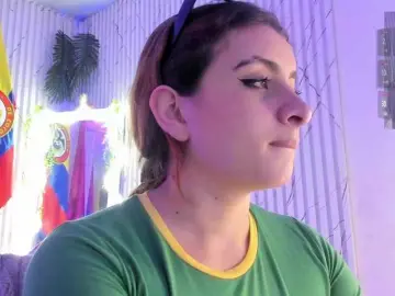 Naomy-tay1  live sex cam