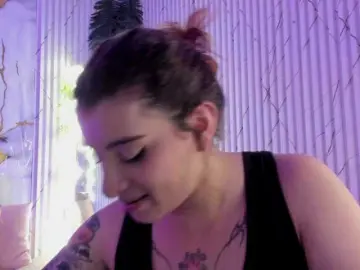 Naomy-tay1  live sex cam