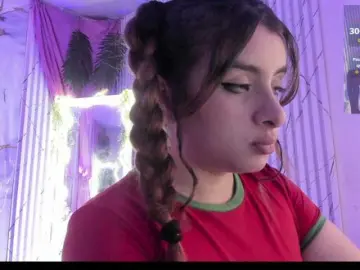 Naomy-tay1  live sex cam