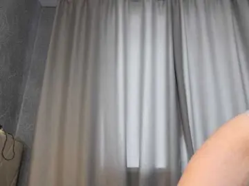 Easteralt  live sex cam