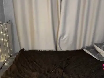 Easteralt  live sex cam